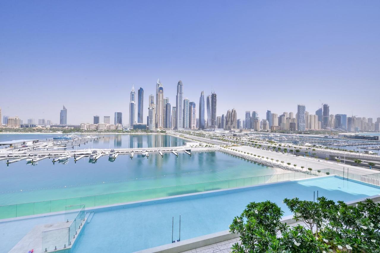 Ultra Luxury Emaar Beachfront - Private Beach And Pool Дубай Екстер'єр фото
