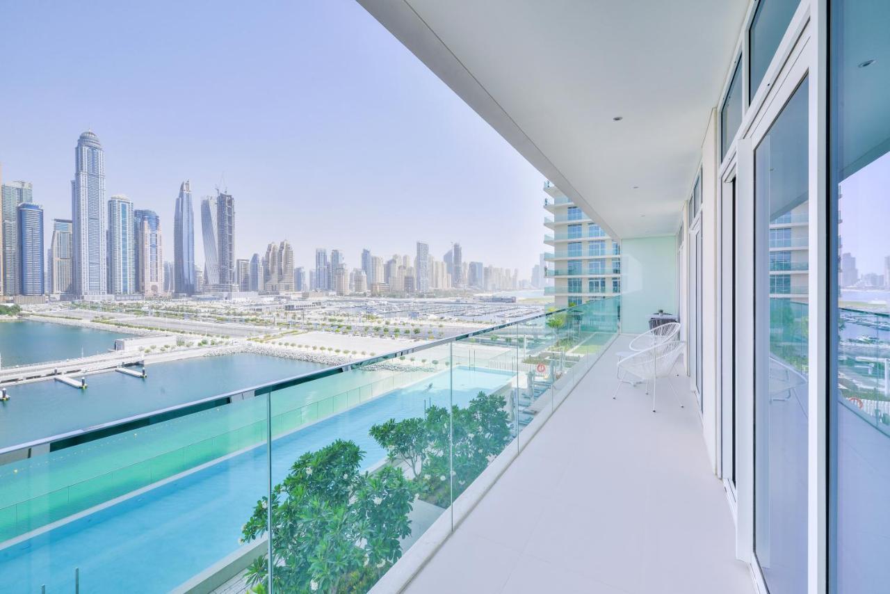 Ultra Luxury Emaar Beachfront - Private Beach And Pool Дубай Екстер'єр фото