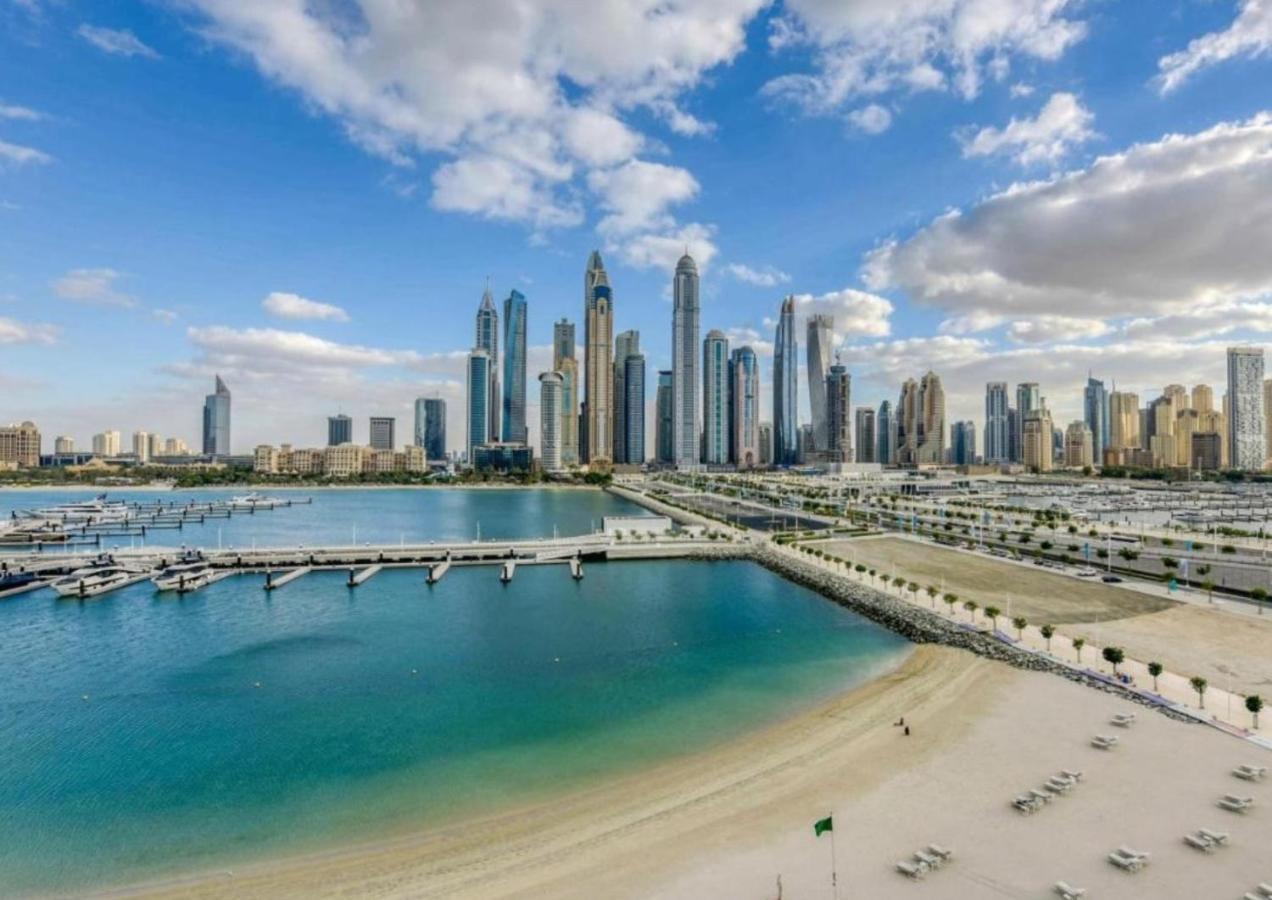 Ultra Luxury Emaar Beachfront - Private Beach And Pool Дубай Екстер'єр фото