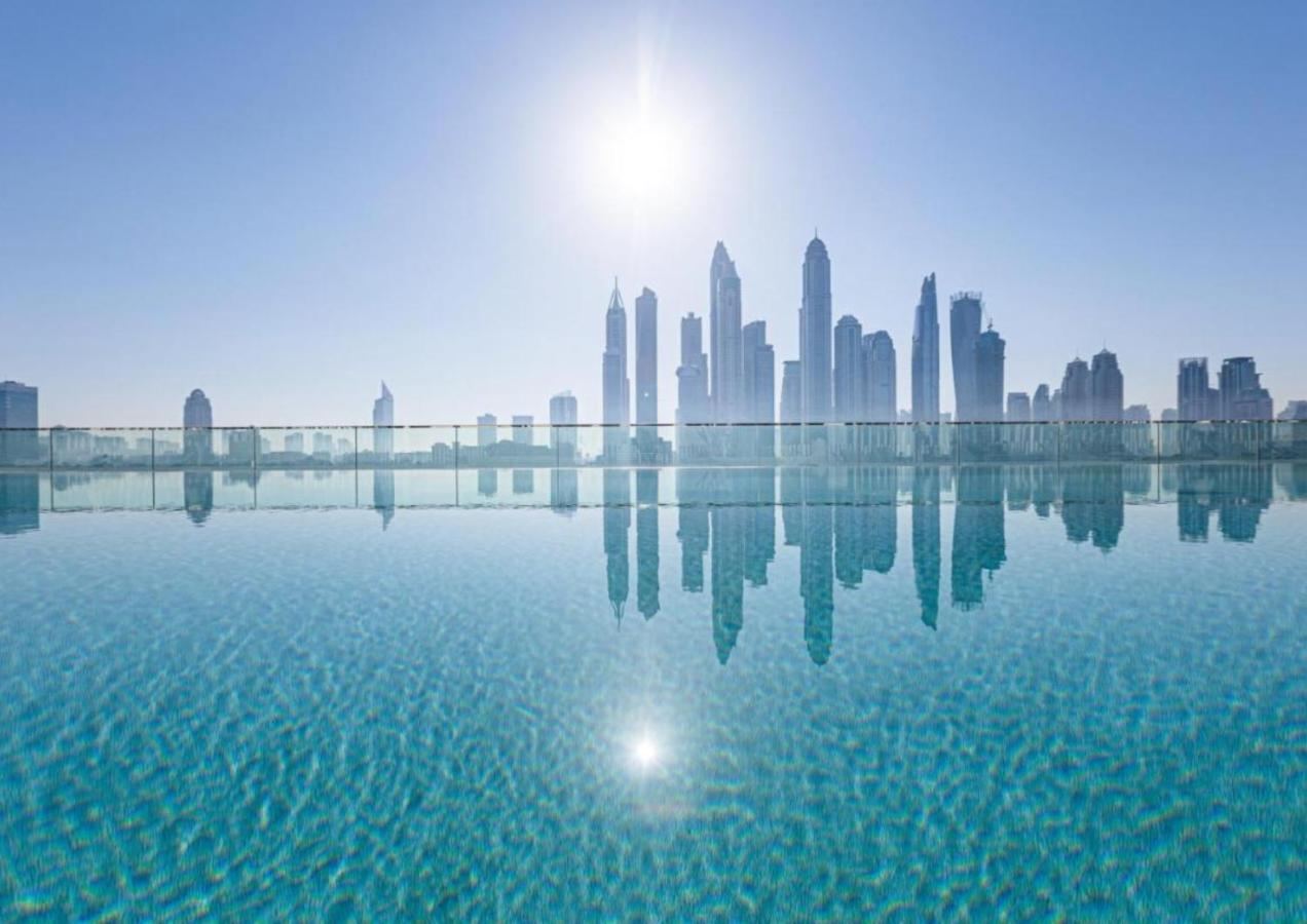 Ultra Luxury Emaar Beachfront - Private Beach And Pool Дубай Екстер'єр фото