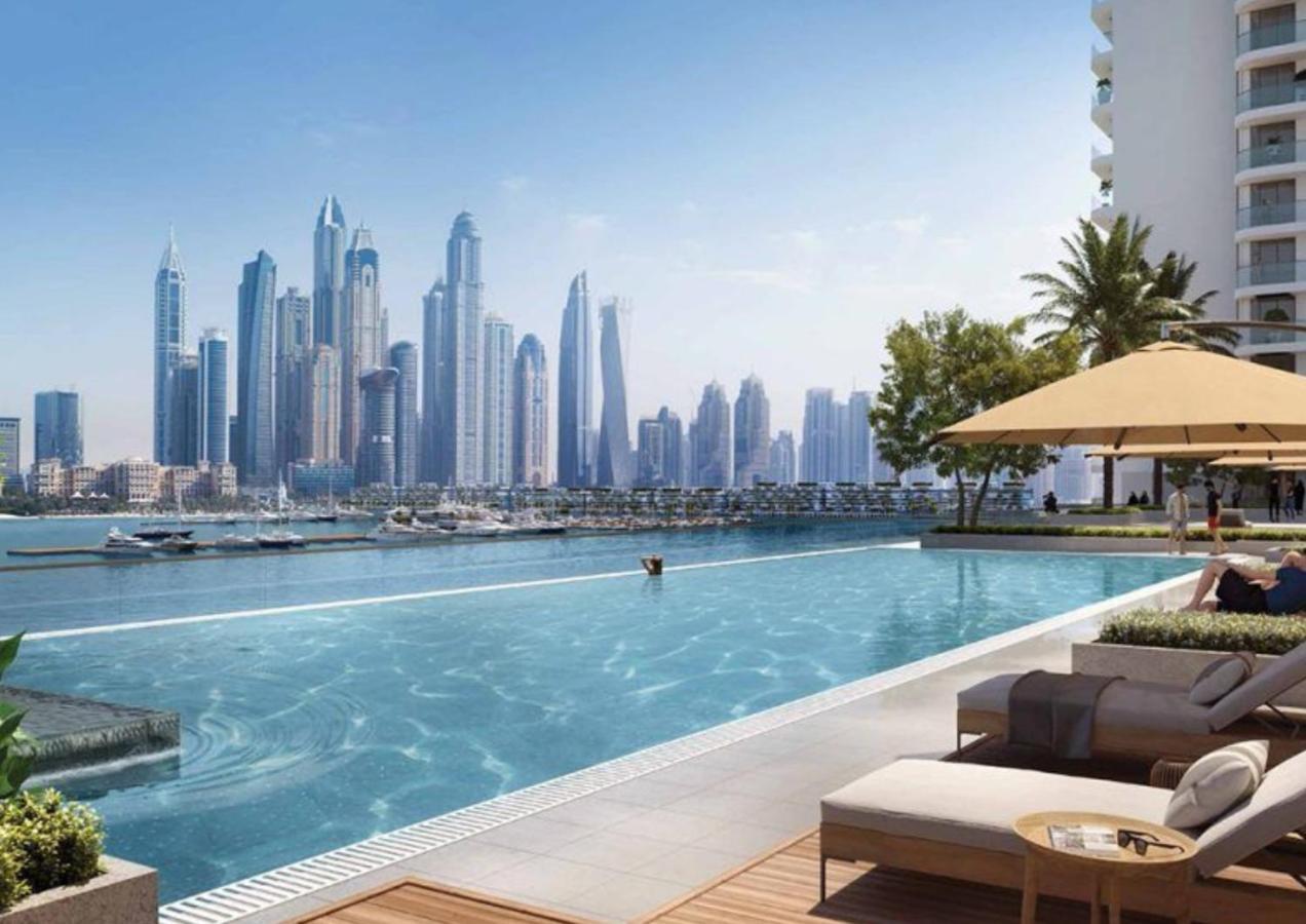 Ultra Luxury Emaar Beachfront - Private Beach And Pool Дубай Екстер'єр фото