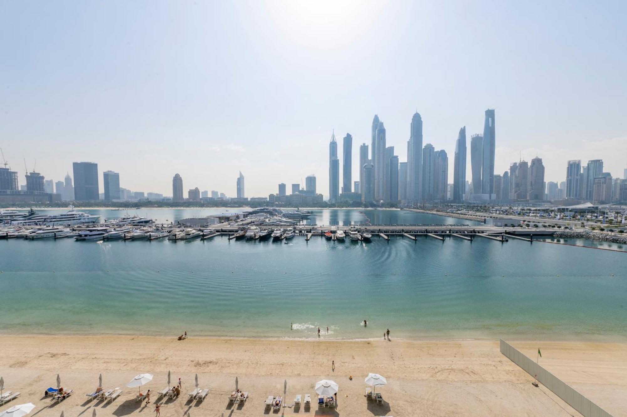 Ultra Luxury Emaar Beachfront - Private Beach And Pool Дубай Екстер'єр фото