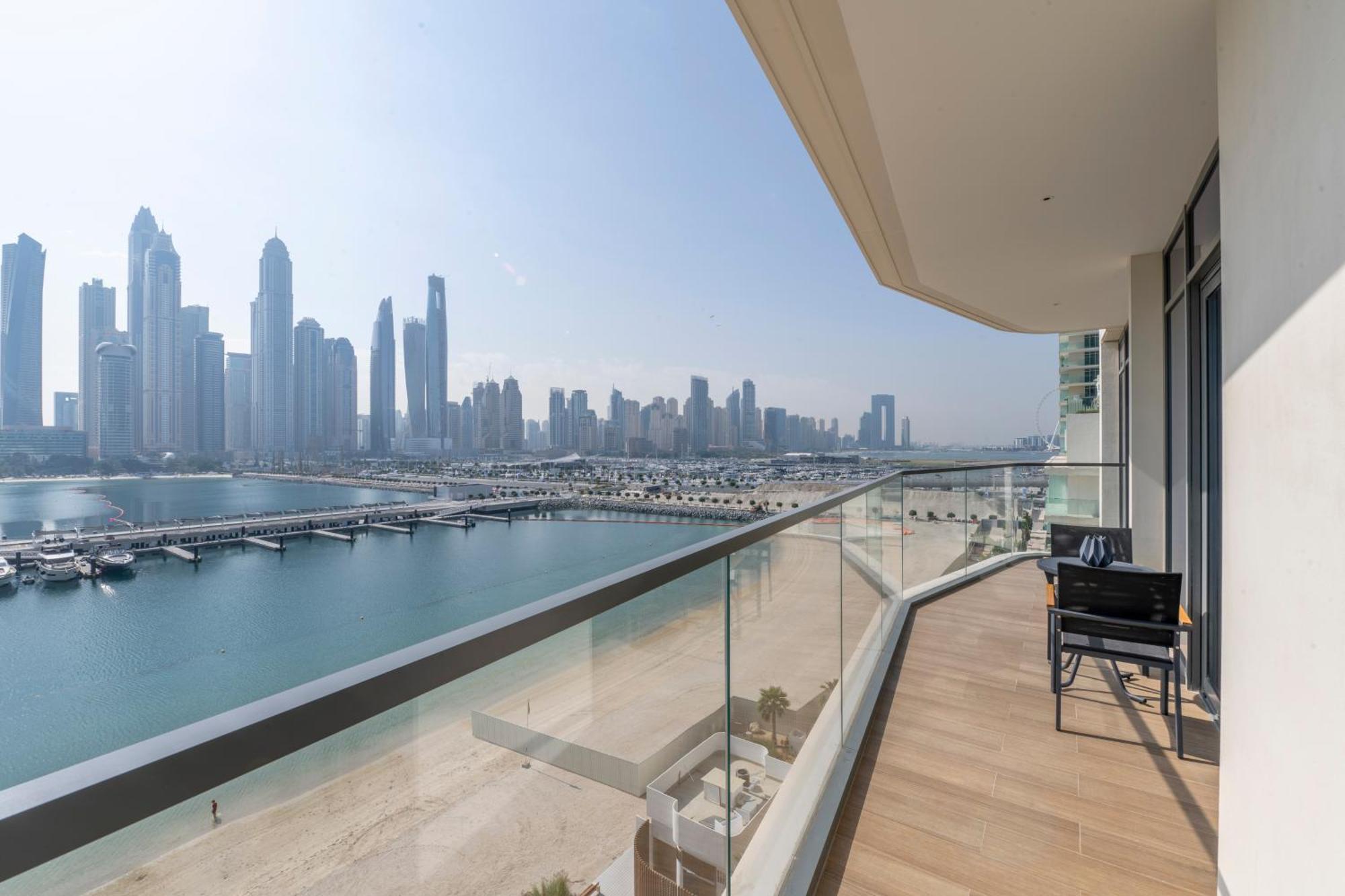 Ultra Luxury Emaar Beachfront - Private Beach And Pool Дубай Екстер'єр фото